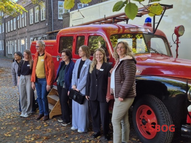 2025-10-30 - Chevrolet Haren brengt medewerkers Noorderpoort weg